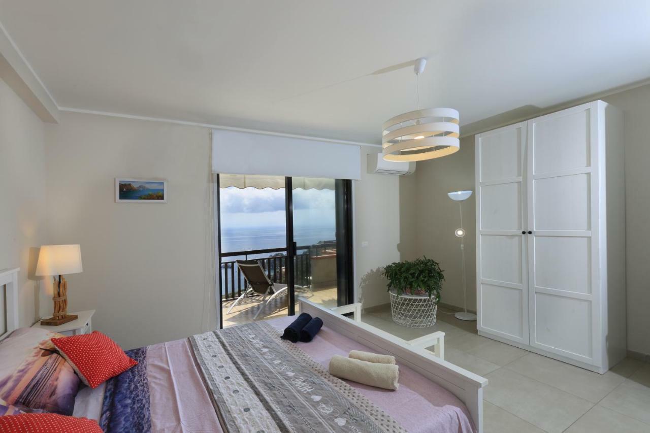 Olimpia'S House Apartment Таормина Екстериор снимка
